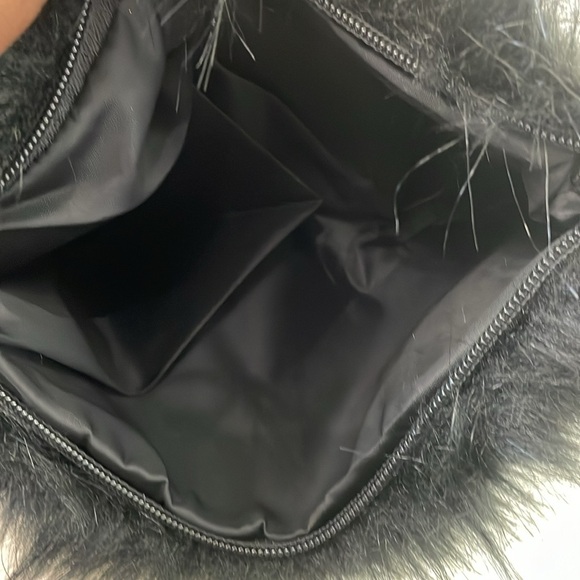 Faux Fur Crossbody Handbag - Picture 7 of 10